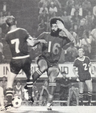 NASL Soccer New York Cosmos 72 Road Randy Horton