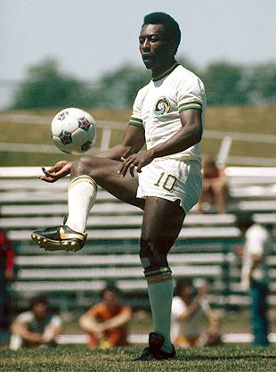 NASL Soccer New York Cosmos 75-76 Home Pele Striped Sleeves (2)