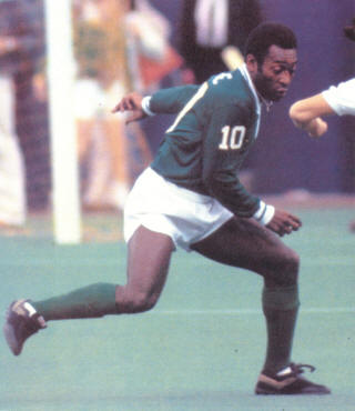 NASL Soccer New York Cosmos 77 Exhibition Pele (5)