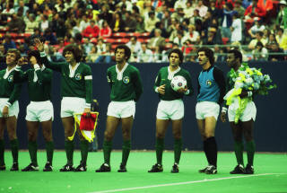 NASL Soccer New York Cosmos 77 Exhibition Roth, Alberto, Messing, Pele.jpg