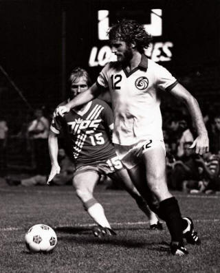 NASL Soccer New York Cosmos 77 HOome Bobby Smith, Dips