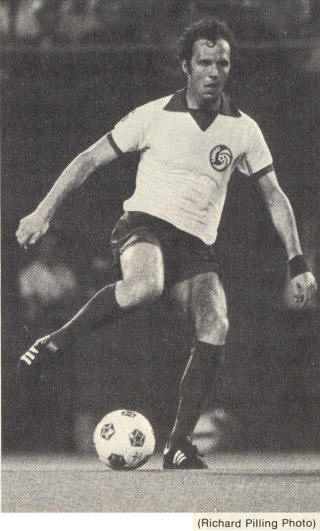 New York Cosmos 1977 Home No Num Franz Beckenbauer 8.jpg