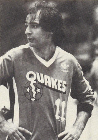 Earthquakes 82-83 Home Steve Zungul 3