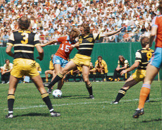 Chicago Sting at Minnesota Kicks 1978 Bruce Wilson, Ian Hamilton