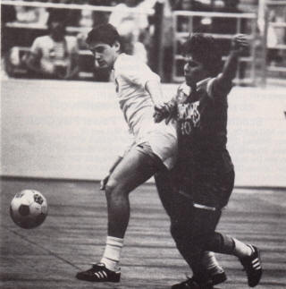 Rowdies 83-84 Indoor Road Tatu, Cosmos