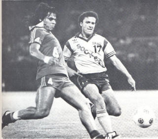 NASL Soccer San Diego Sockers 82 Home Steve Nesin 2