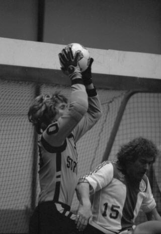 Tea Men 79-80 Indoor Home Brian Alderson, Strikers